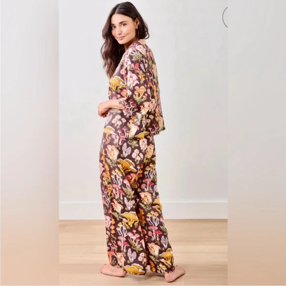 NWOT Printfresh Mushroom Medley Large/Tall Pajama Top & Bottoms Eco Satin - Picture 2 of 7